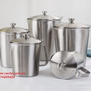 Ca inox 700ml chia vạch, có nắp